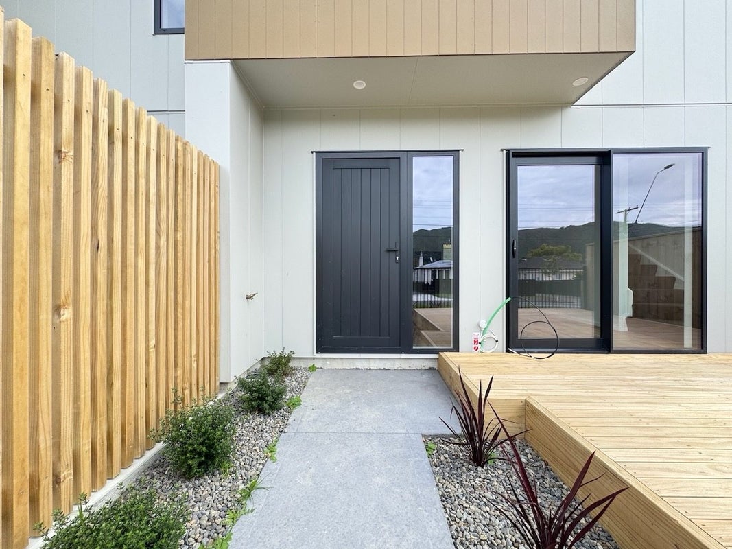 149 Wellington Road, Wainuiomata, Lower Hutt - Carousel 2