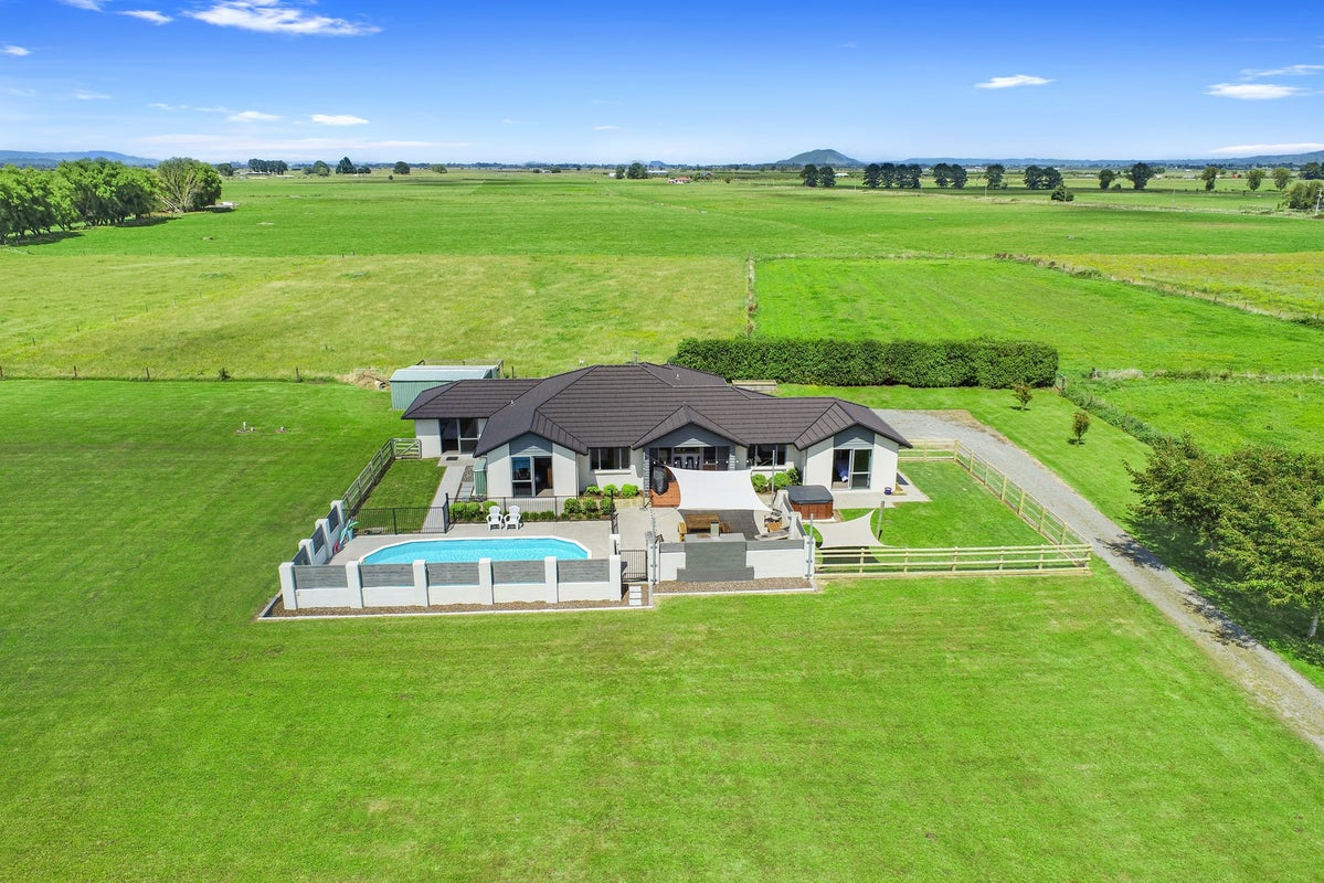 21 Turkington Road, Ohaupo, Cambridge - Carousel 1