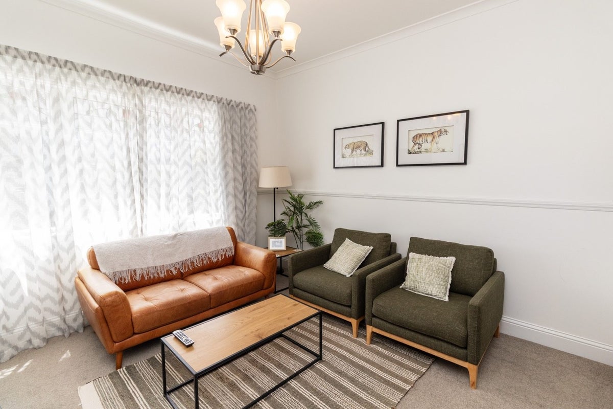 10 Burnell Avenue, Thorndon, Wellington - Carousel 2