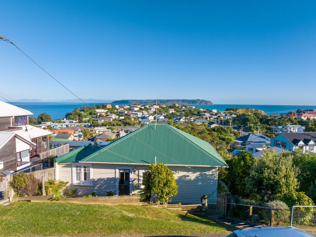 13 Thornley Street, Titahi Bay, Porirua - Carousel 1