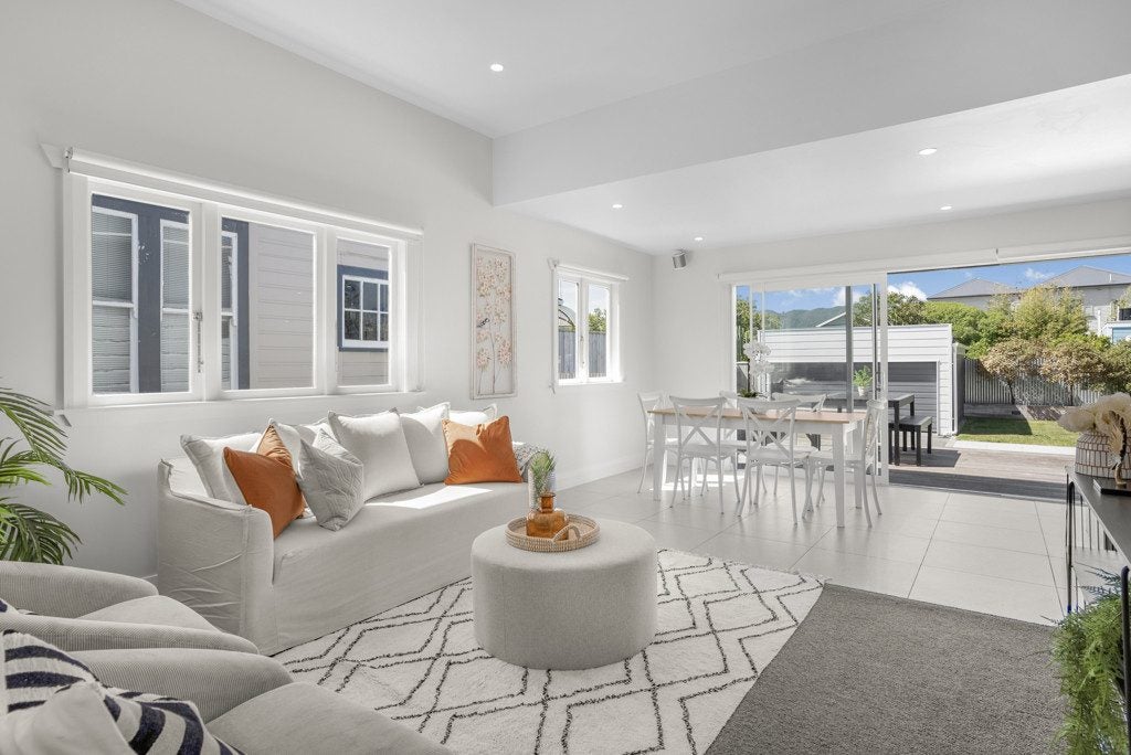 34 Bolton Street, Petone, Lower Hutt - Carousel 1