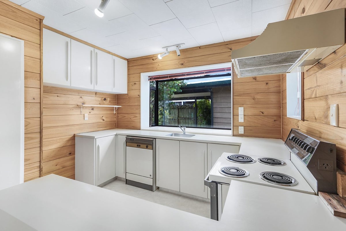 302C Cambridge Road, Hillcrest, Hamilton - Carousel 2