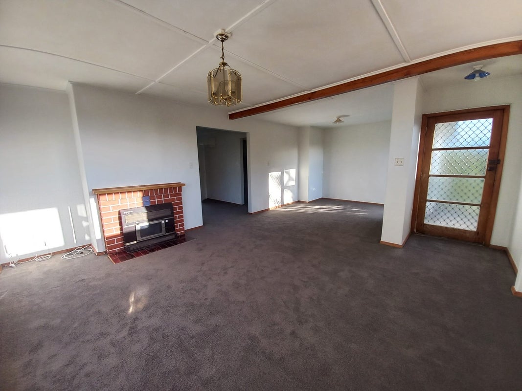 61A Bedford Street, Cannons Creek, Porirua - Carousel 2
