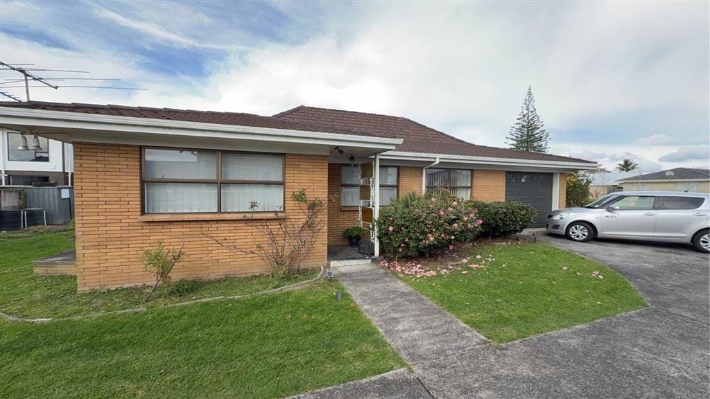 1/14 Paton Avenue, Papatoetoe, Auckland - Carousel 1