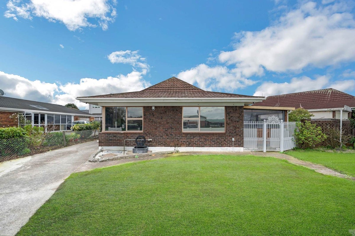 1/166 St George Street, Papatoetoe, Auckland - Carousel 1
