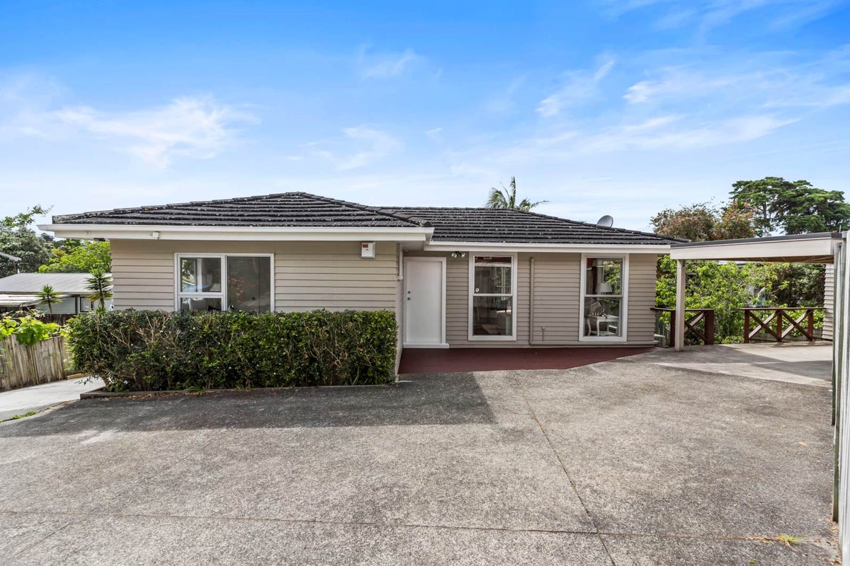 27A Cleland Crescent, Blockhouse Bay, Auckland - Carousel 1