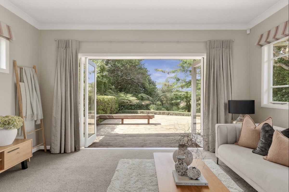 44 Braid Road, St Andrews, Hamilton - Carousel 2