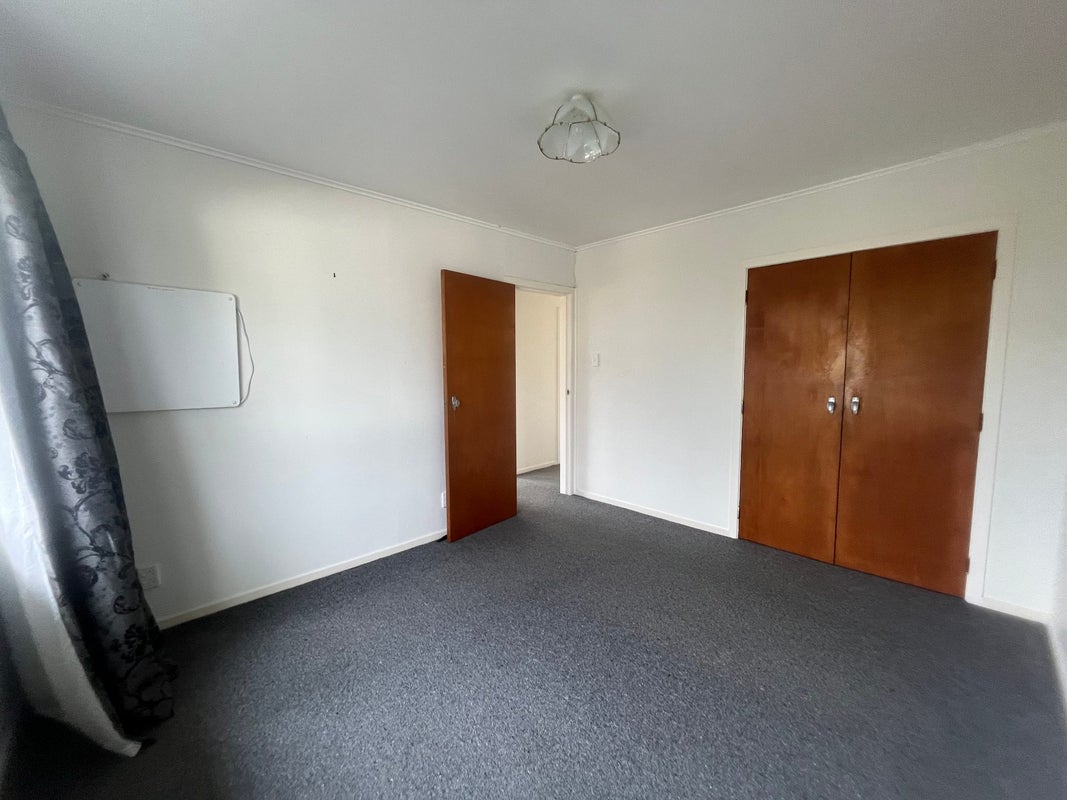 25A Chetwode Grove, Newlands, Wellington - Carousel 8