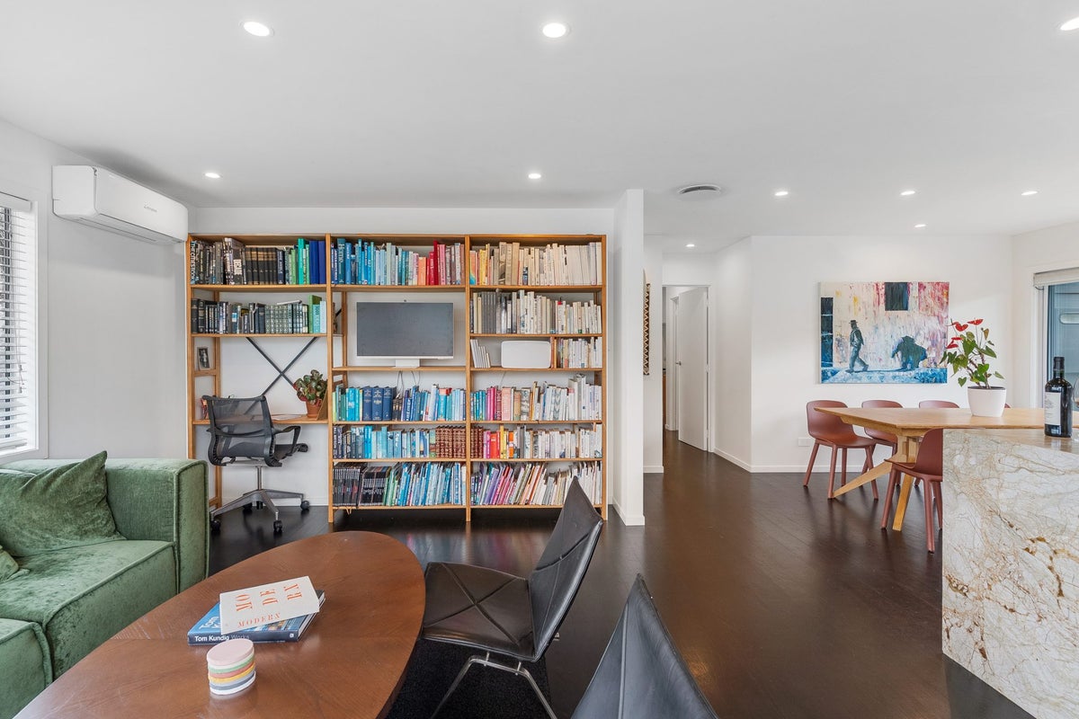 2/97 Takutai Avenue, Half Moon Bay, Auckland - Carousel 2