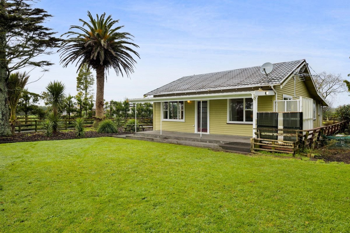 295D Henwood Road, Hillsborough, New Plymouth - Carousel 1