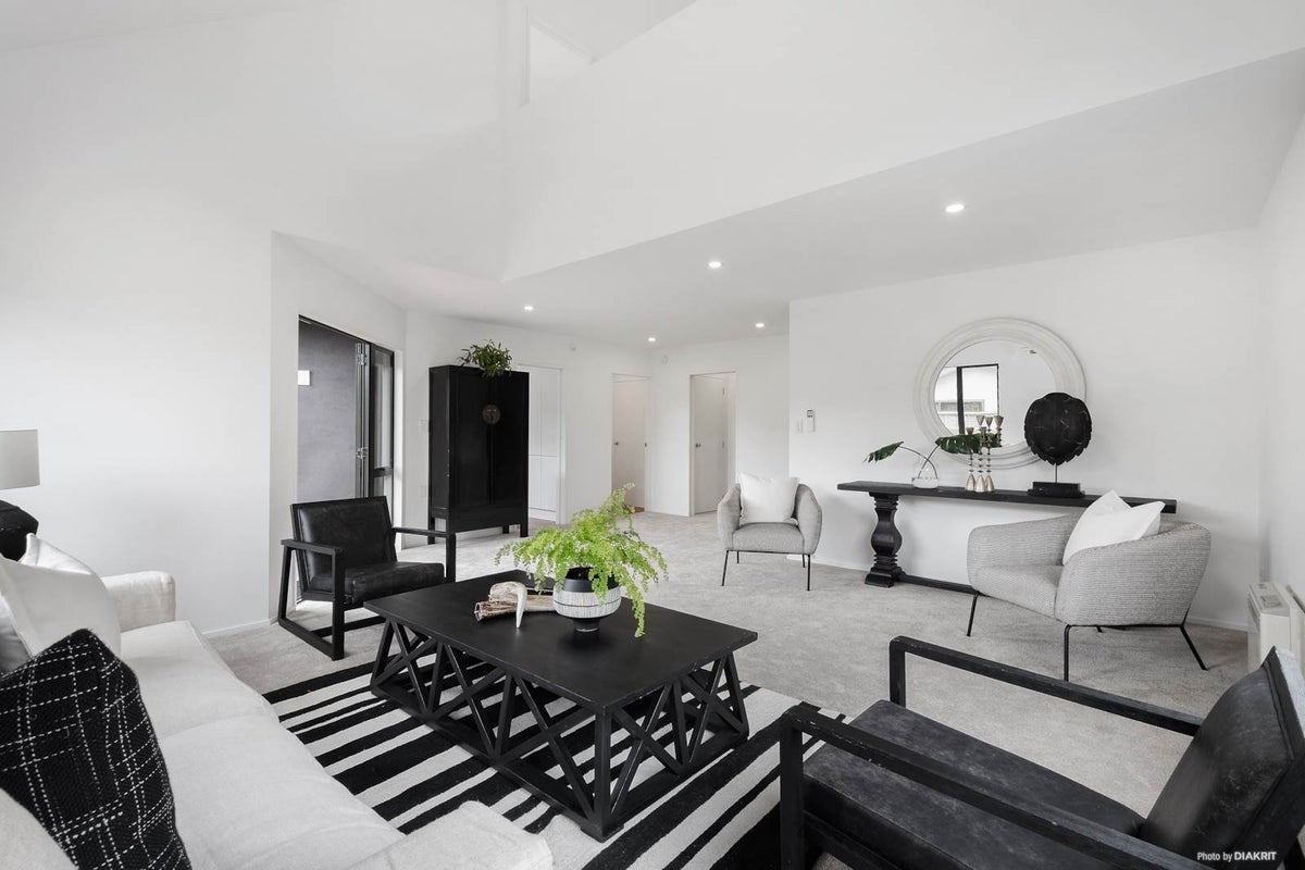 90D Atkinson Road, Titirangi, Auckland - Carousel 2