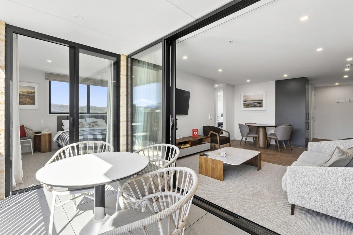 9 Stonehenge Road, Wanaka, Wanaka - Carousel 2