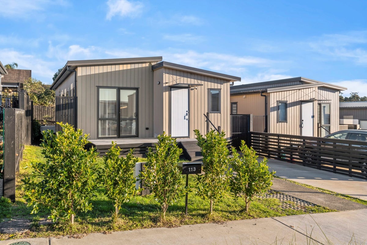 113 Tahere Road, Totara Park, Auckland - Carousel 1