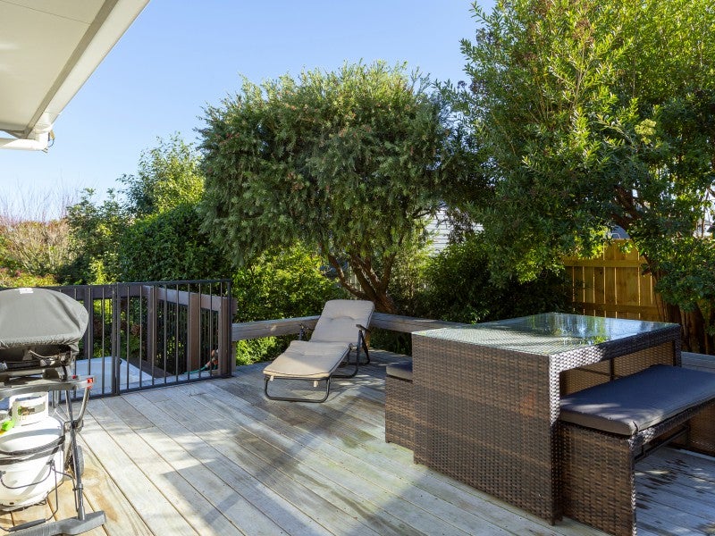 2/10 Te Hepera Street, Waipahihi, Taupo - Carousel 2