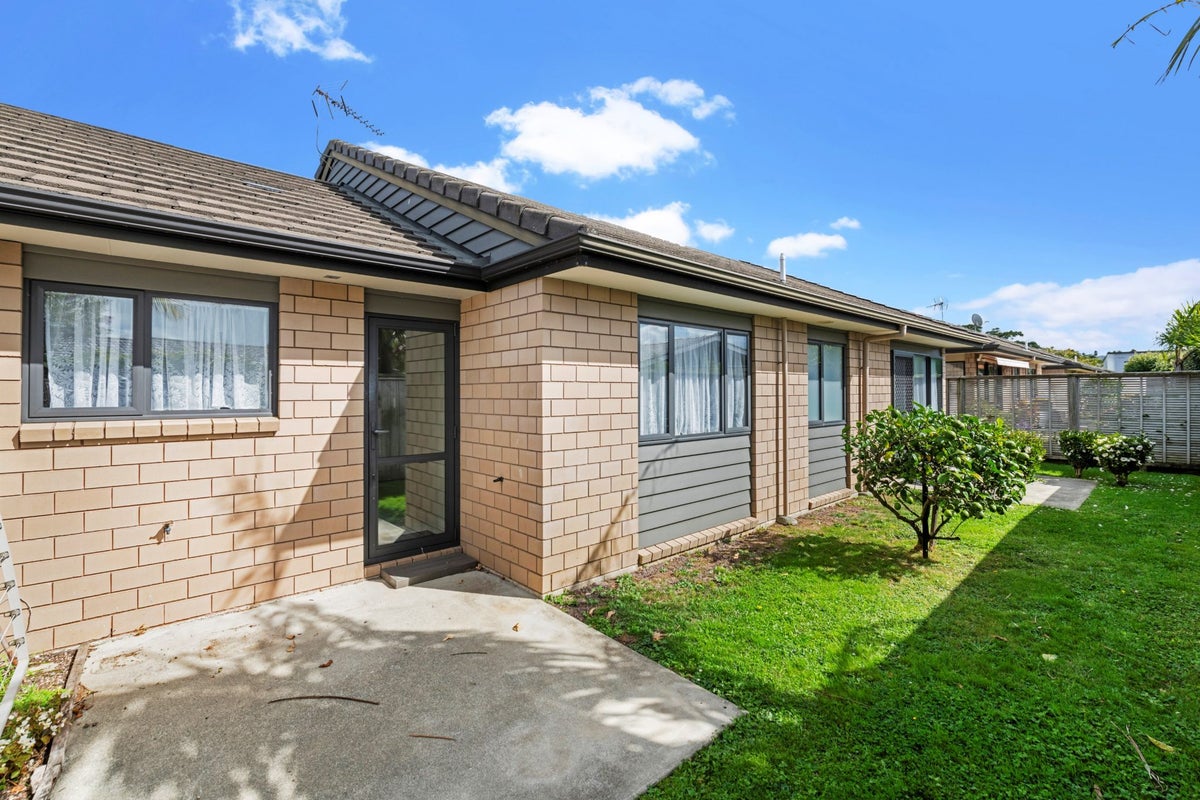 30 Royalle Mews, Botany Downs, Auckland - Carousel 12