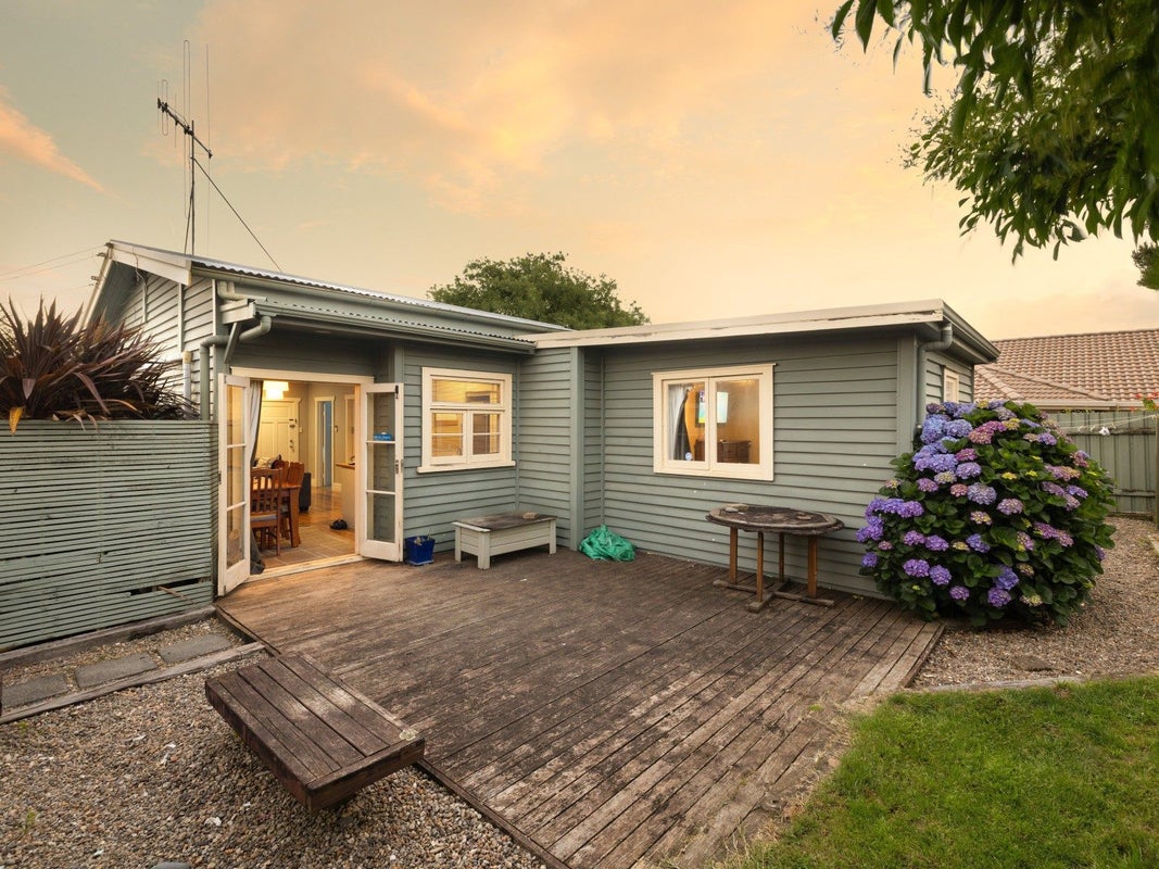 23 Dinsdale Road, Dinsdale, Hamilton - Carousel 2