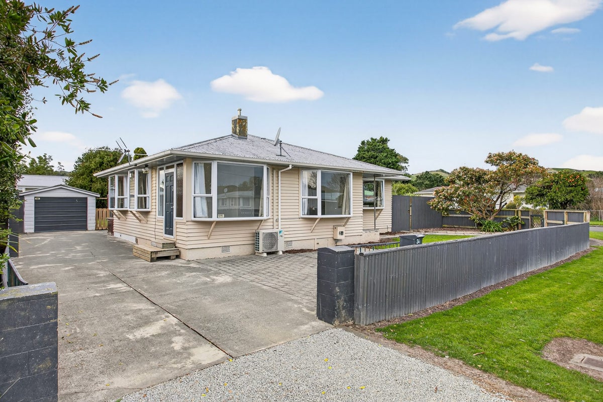 34 Huxley Road, Outer Kaiti, Gisborne - Carousel 1