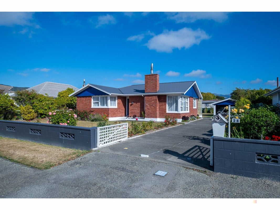 24 Rhodes Street, Waimate, Waimate - Carousel 1
