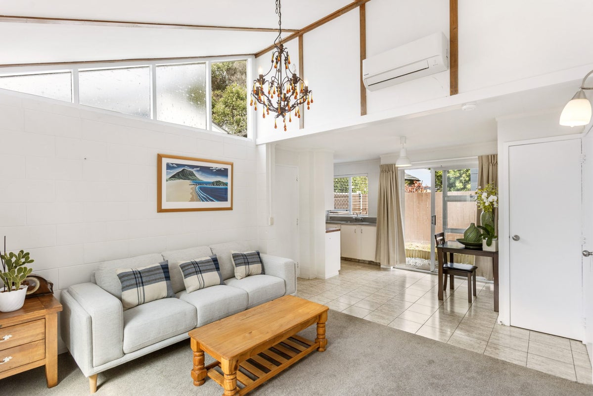 4/37 Grotto Street, Te Papapa, Auckland - Carousel 2