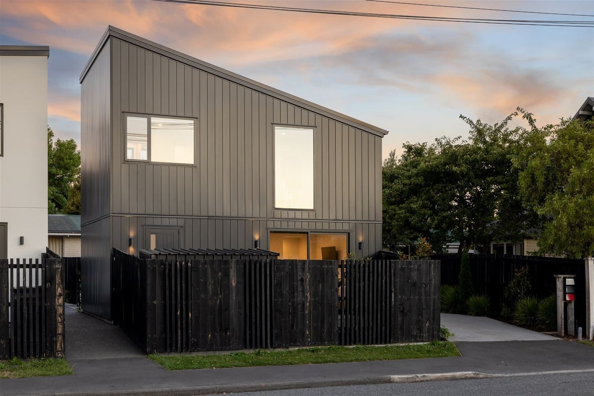 2/418 Manchester Street, St Albans, Christchurch - Carousel 1
