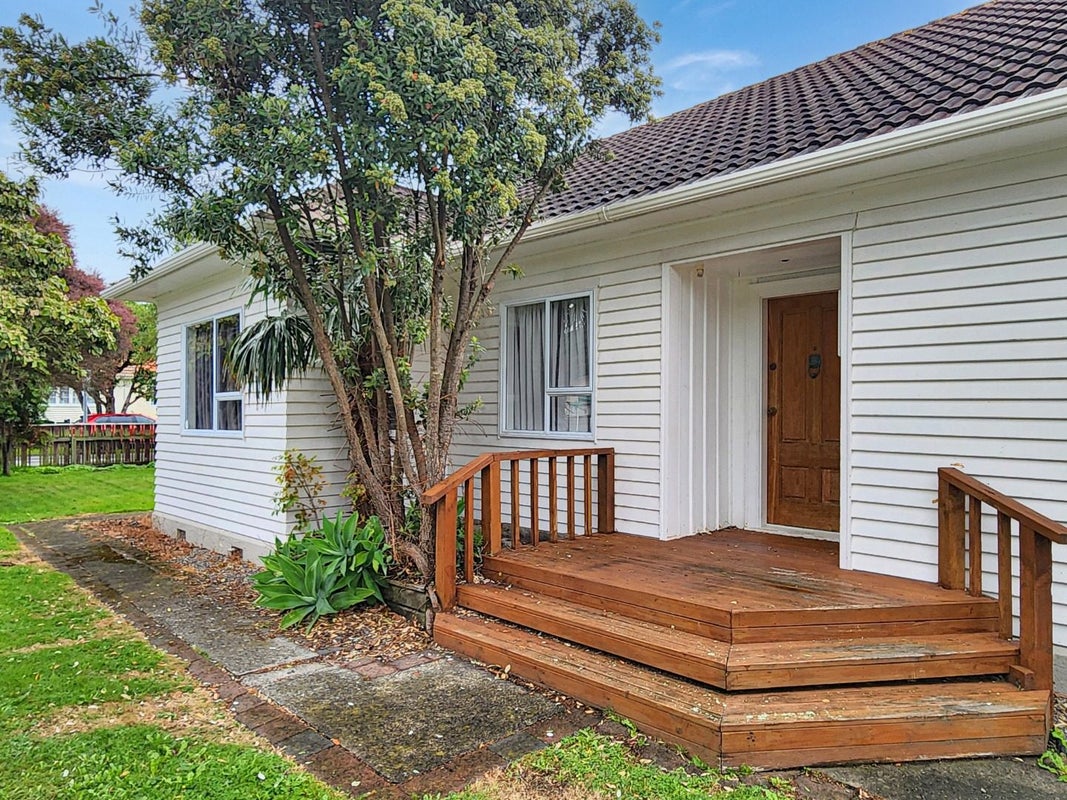 159 Waiwhetu Road, Waterloo, Lower Hutt - Carousel 15