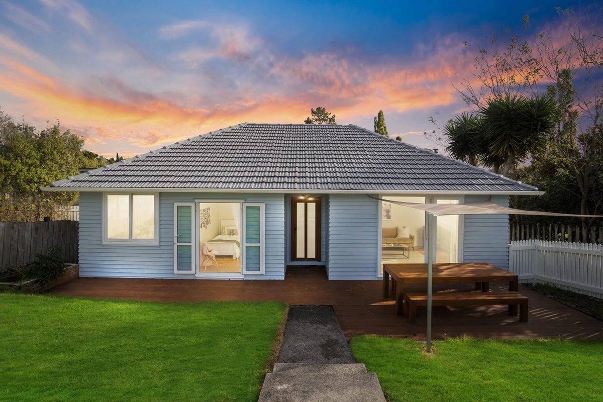 1/88 Kervil Avenue, Te Atatu Peninsula, Auckland - Carousel 1