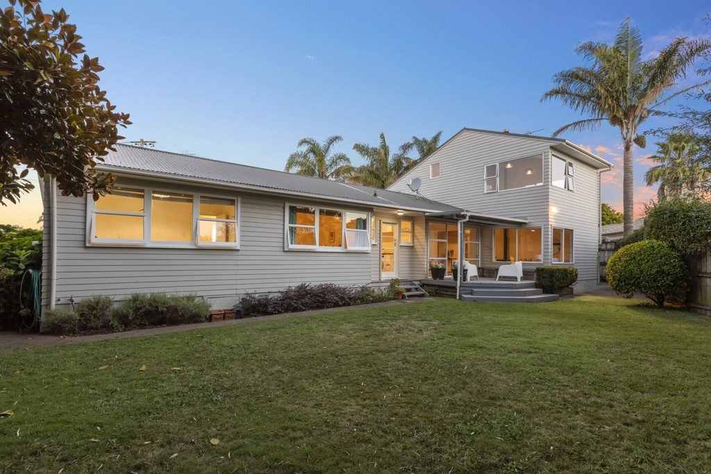 72 Mead Street, Avondale, Auckland - Carousel 1