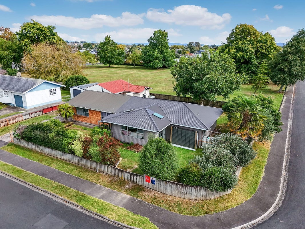 44 Vernall Street, Nawton, Hamilton - Carousel 17