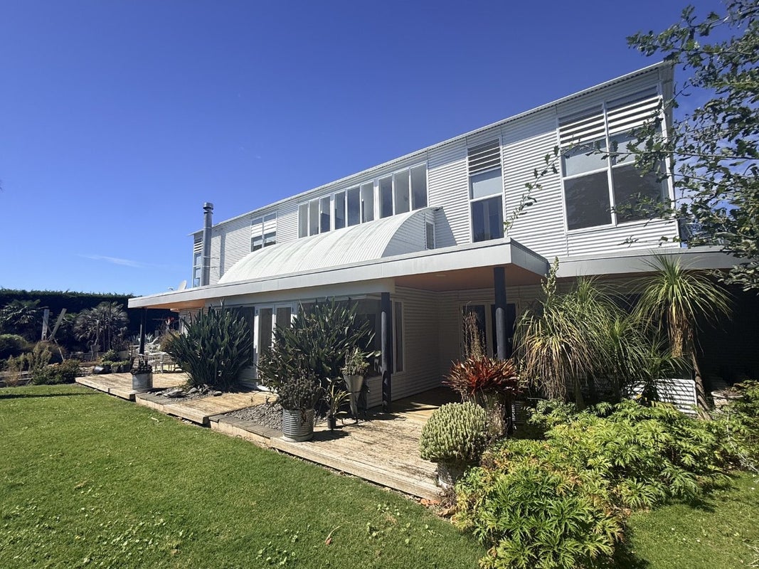 20 Parkhill Road, Haumoana, Hastings - Carousel 1