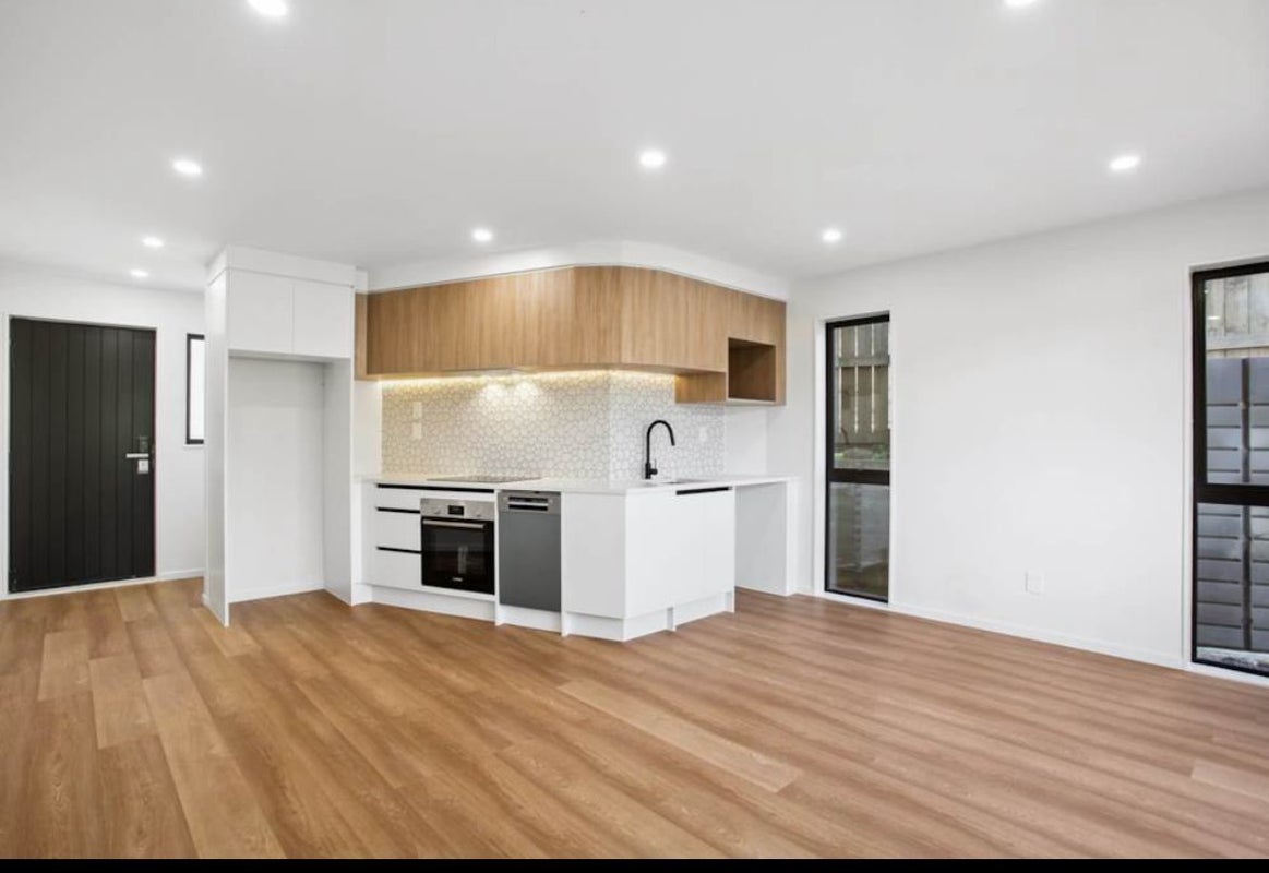 35 Imrie Avenue, Mangere, Auckland - Carousel 1