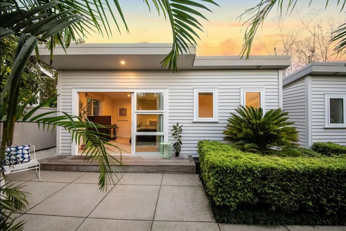 2/11 Umere Crescent, Ellerslie, Auckland - Carousel 1