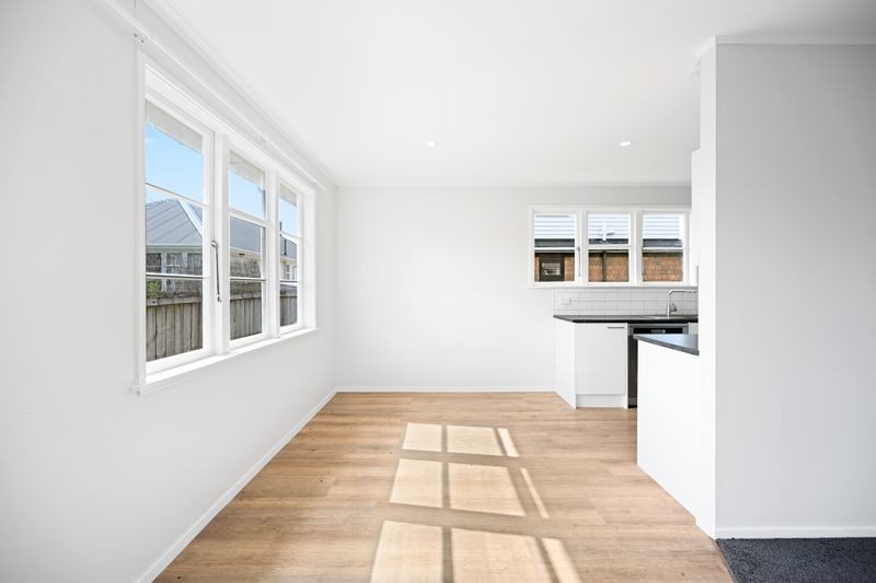 3 Le Quesne Place, Fairfield, Hamilton - Carousel 2