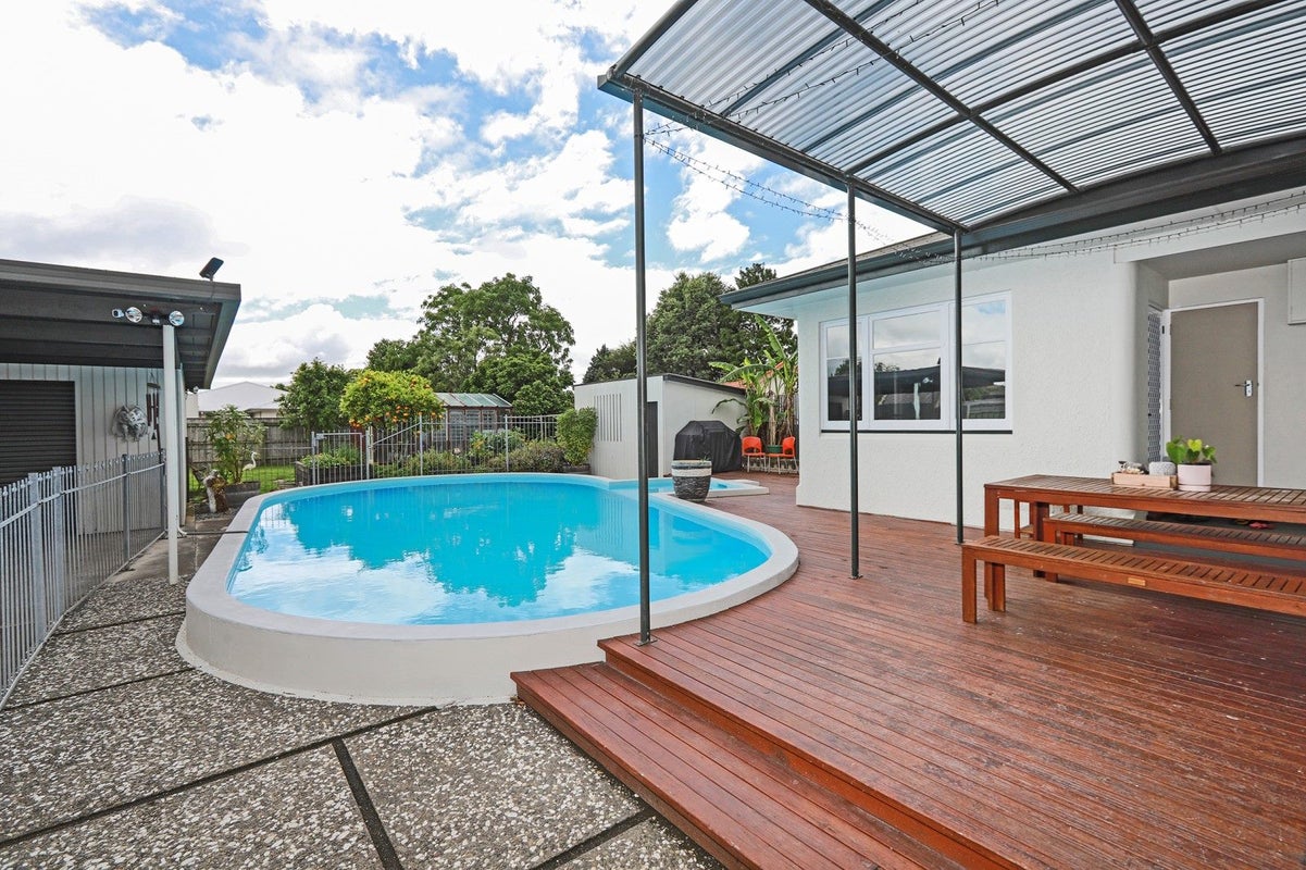 1252 Louie Street, Parkvale, Hastings - Carousel 2