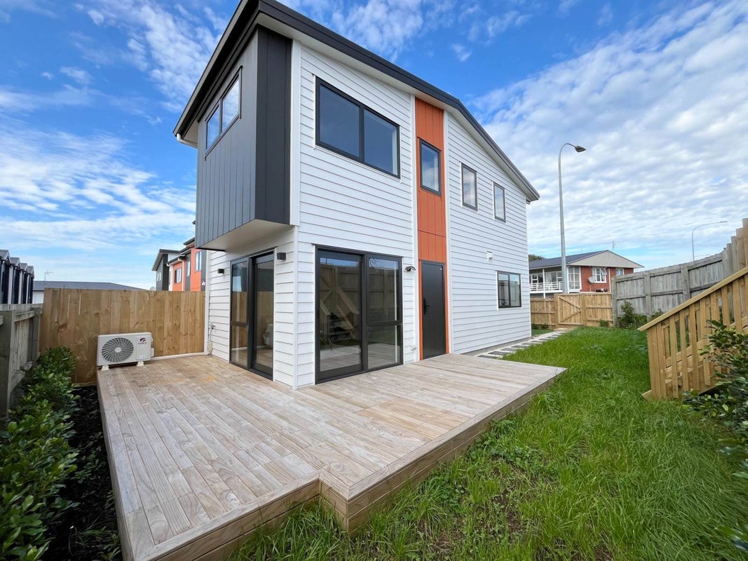 7/85 Jaemont Avenue, Te Atatu South, Auckland - Carousel 1