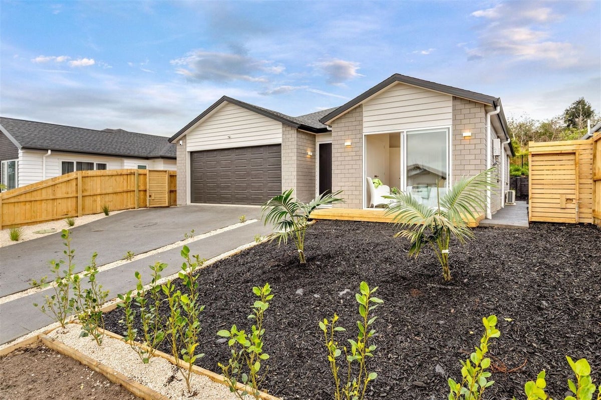 87 Vinistra Road, Kumeu - Carousel 1