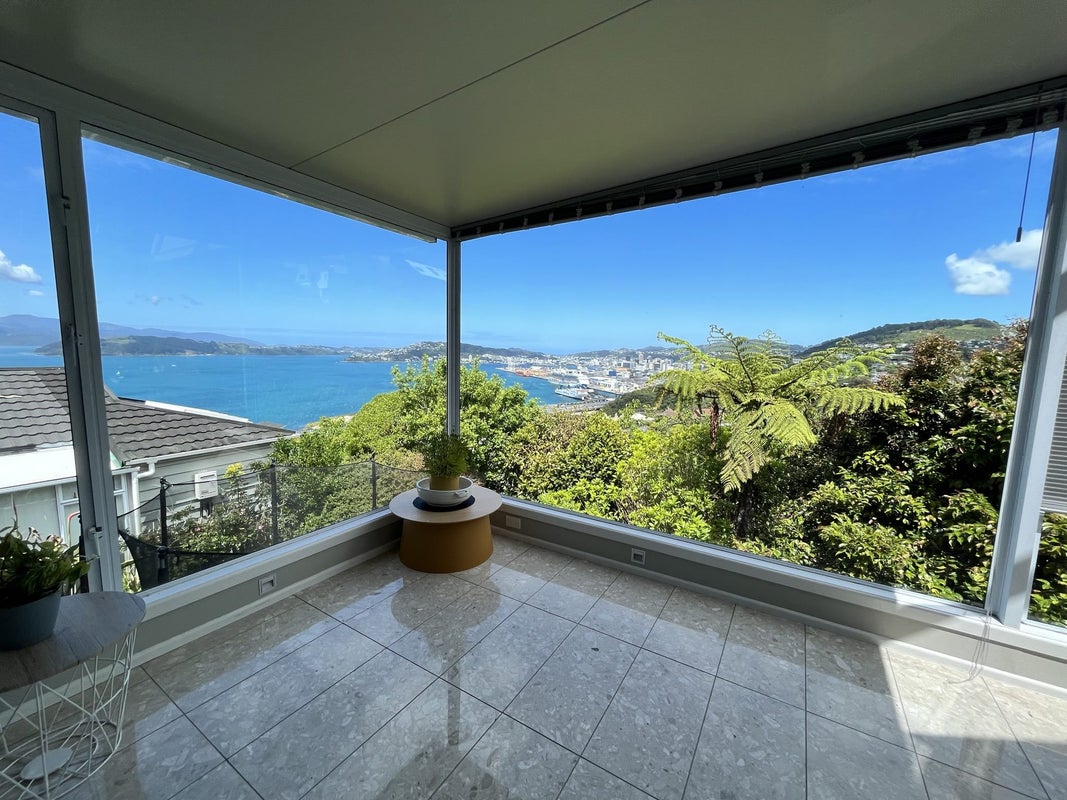 18 Rama Crescent, Khandallah, Wellington - Carousel 1