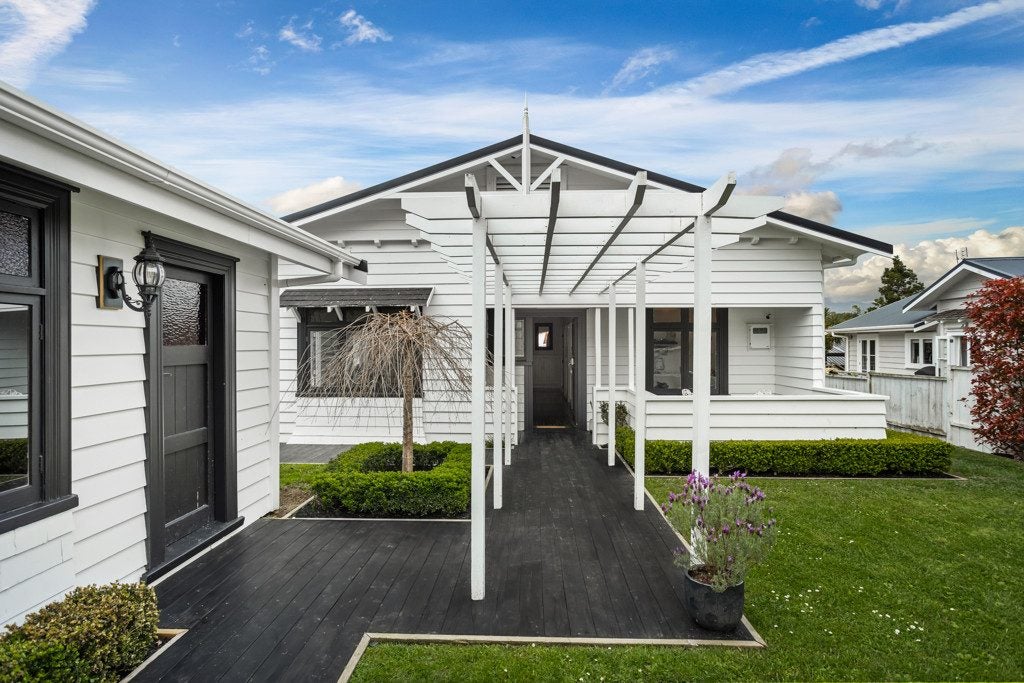 46 Matua Road, Huapai, Kumeu - Carousel 1