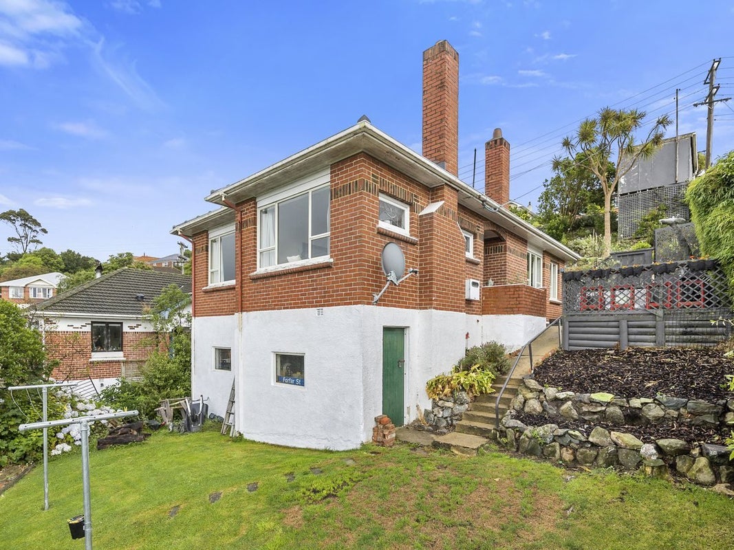 68 Forfar Street, Clyde Hill, Dunedin - Carousel 1