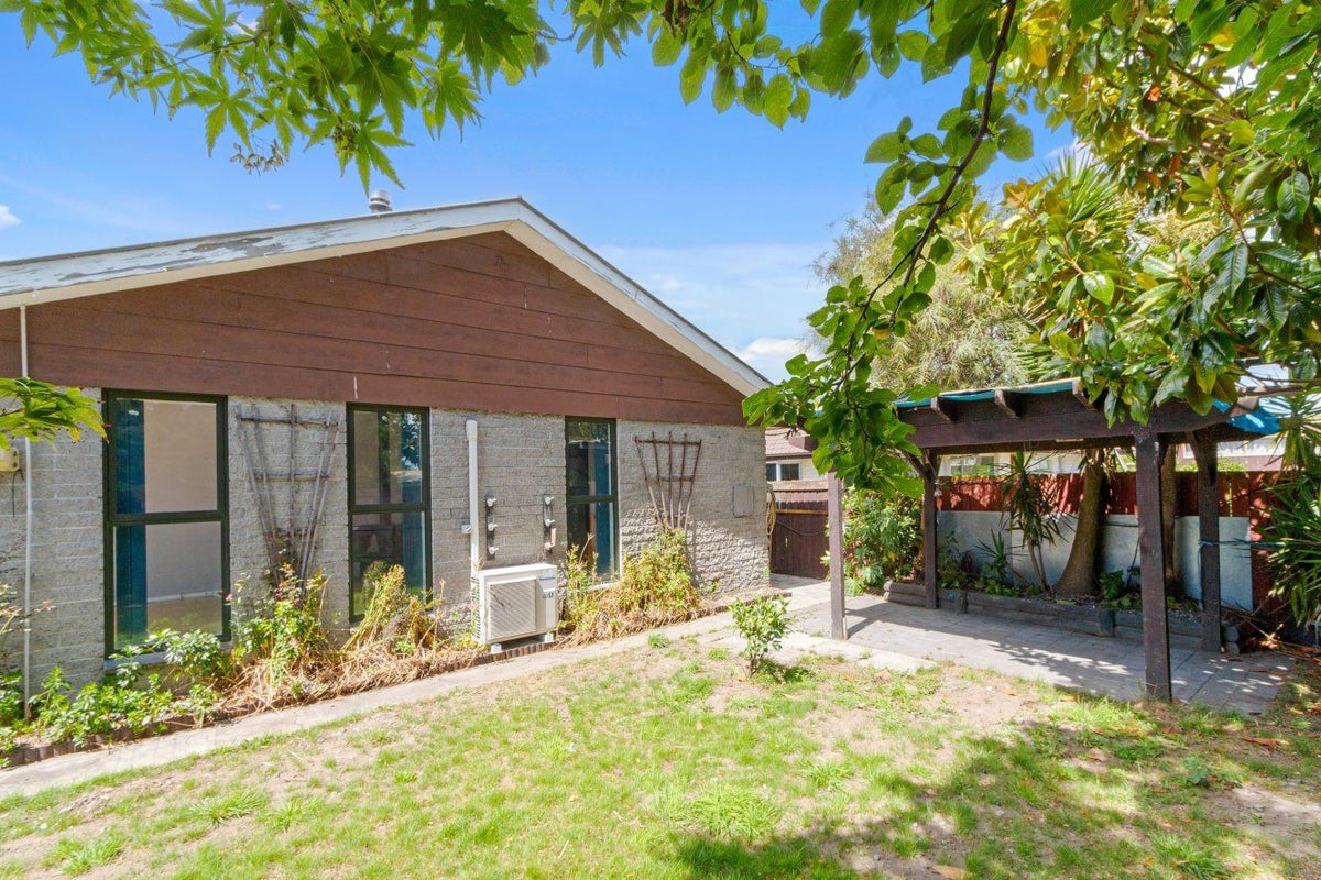 2/121 Hay Street, Bromley, Christchurch - Carousel 1