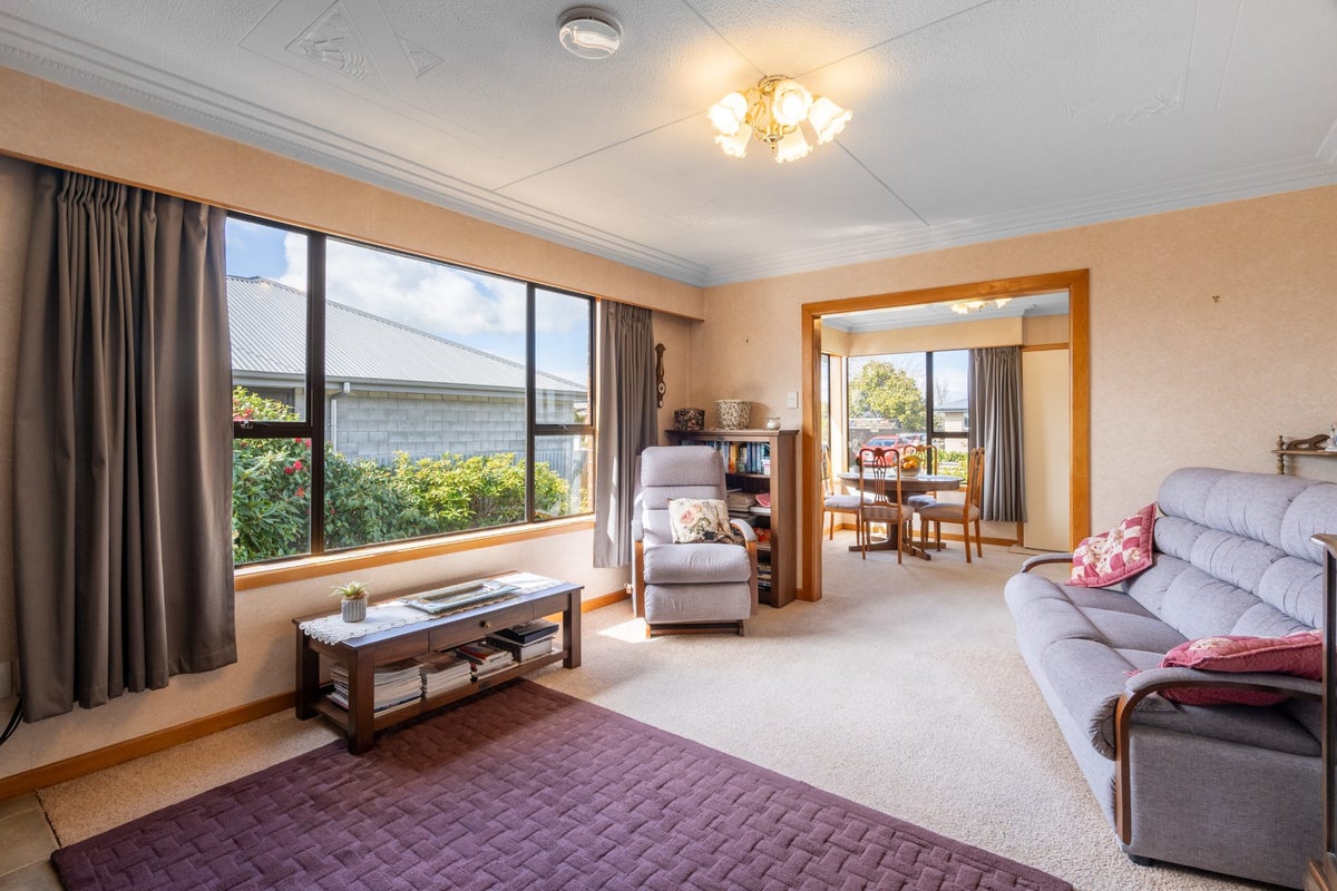 144 Derwent Crescent, Glengarry, Invercargill - Carousel 2