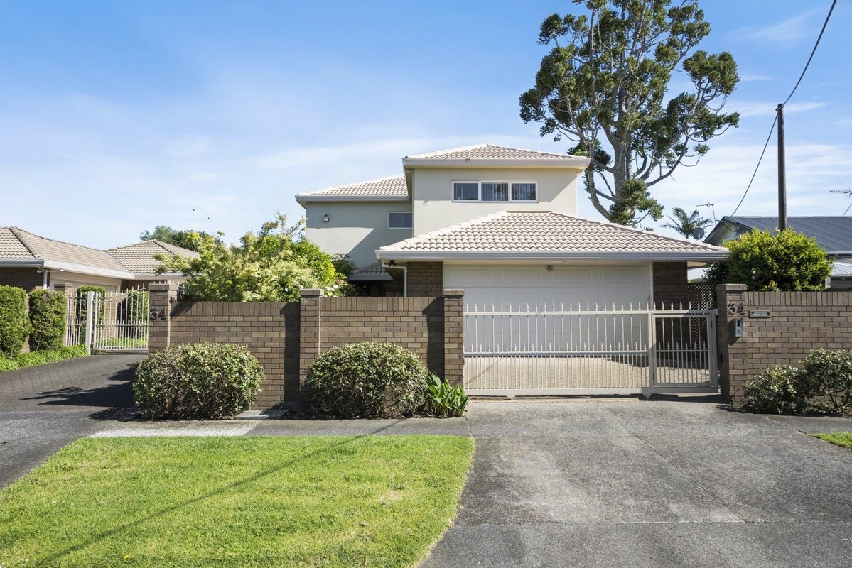 1/34 Tawa Road, Onehunga, Auckland - Carousel 1