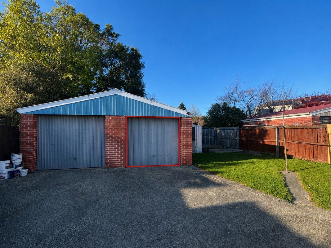 2/28 Hampton Place, Burnside, Christchurch - Carousel 15