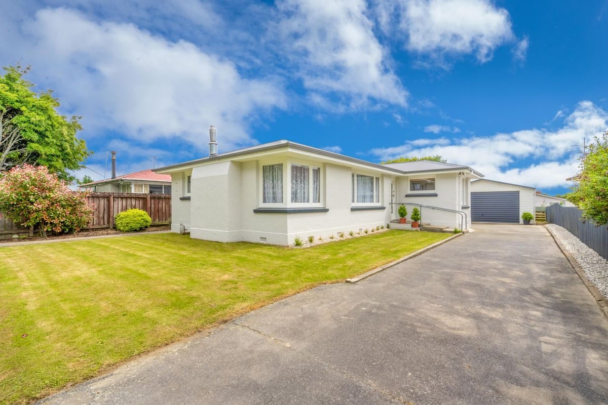 232 Lamond Street East, Hargest, Invercargill - Carousel 1