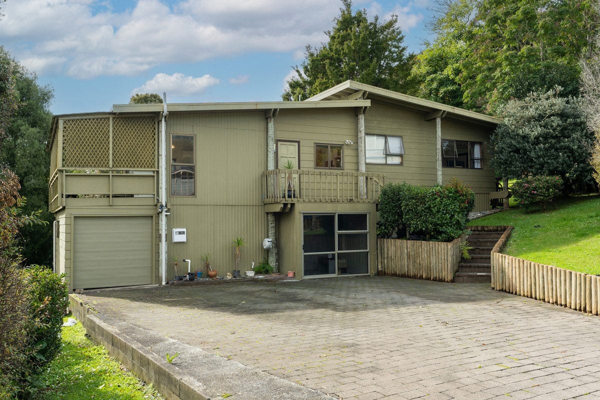 16 Arawa Place, Onerahi, Whangarei - Carousel 2