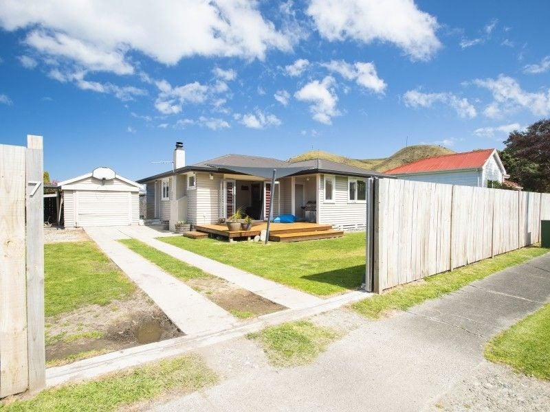 7 Duke Street, Tamarau, Gisborne - Carousel 1