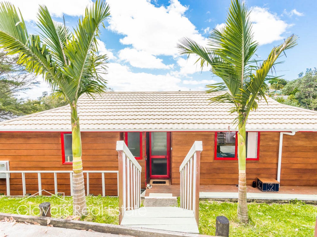 205 Glengarry Road, Glen Eden, Auckland - Carousel 2