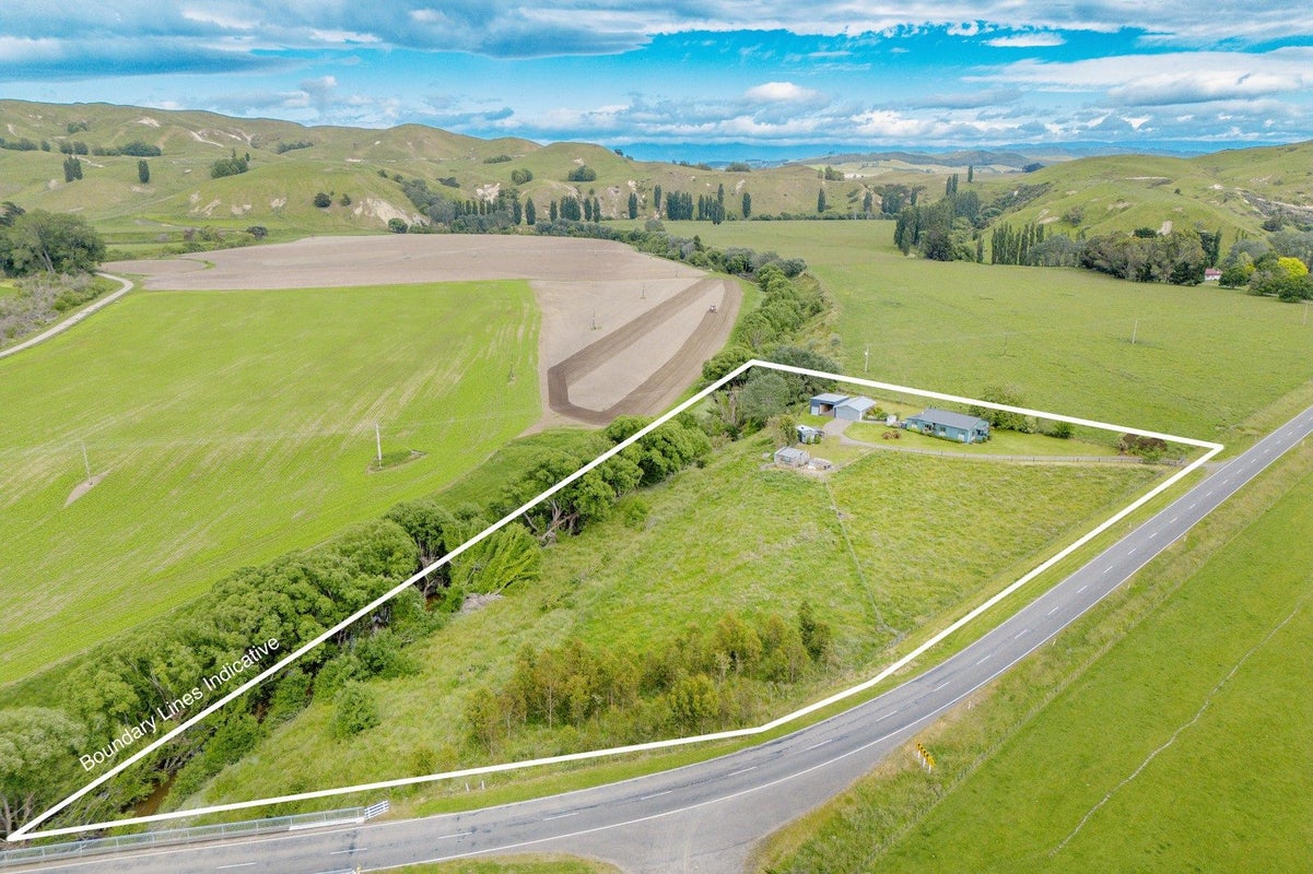 978 Pourerere Road, Waipawa - Carousel 1
