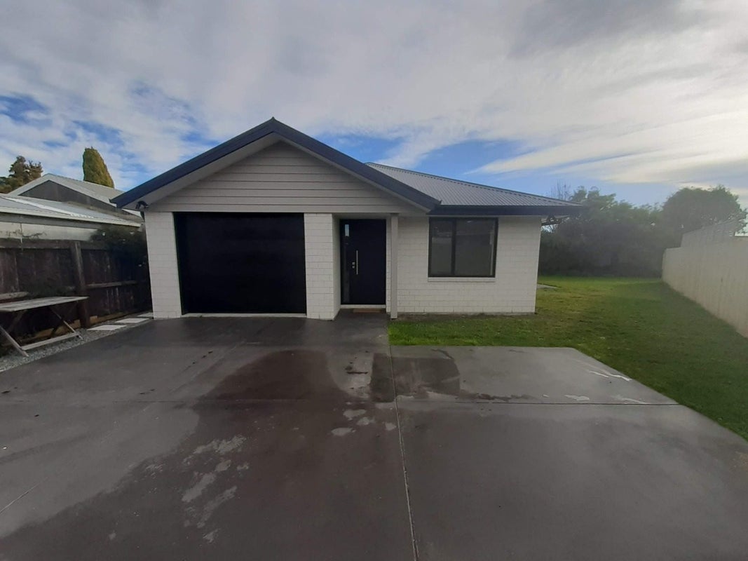 80A Warren Crescent, Hillmorton, Christchurch - Carousel 1
