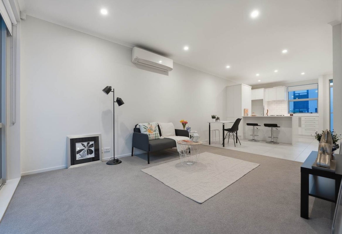 11 Horo Road, Flat Bush, Auckland - Carousel 2