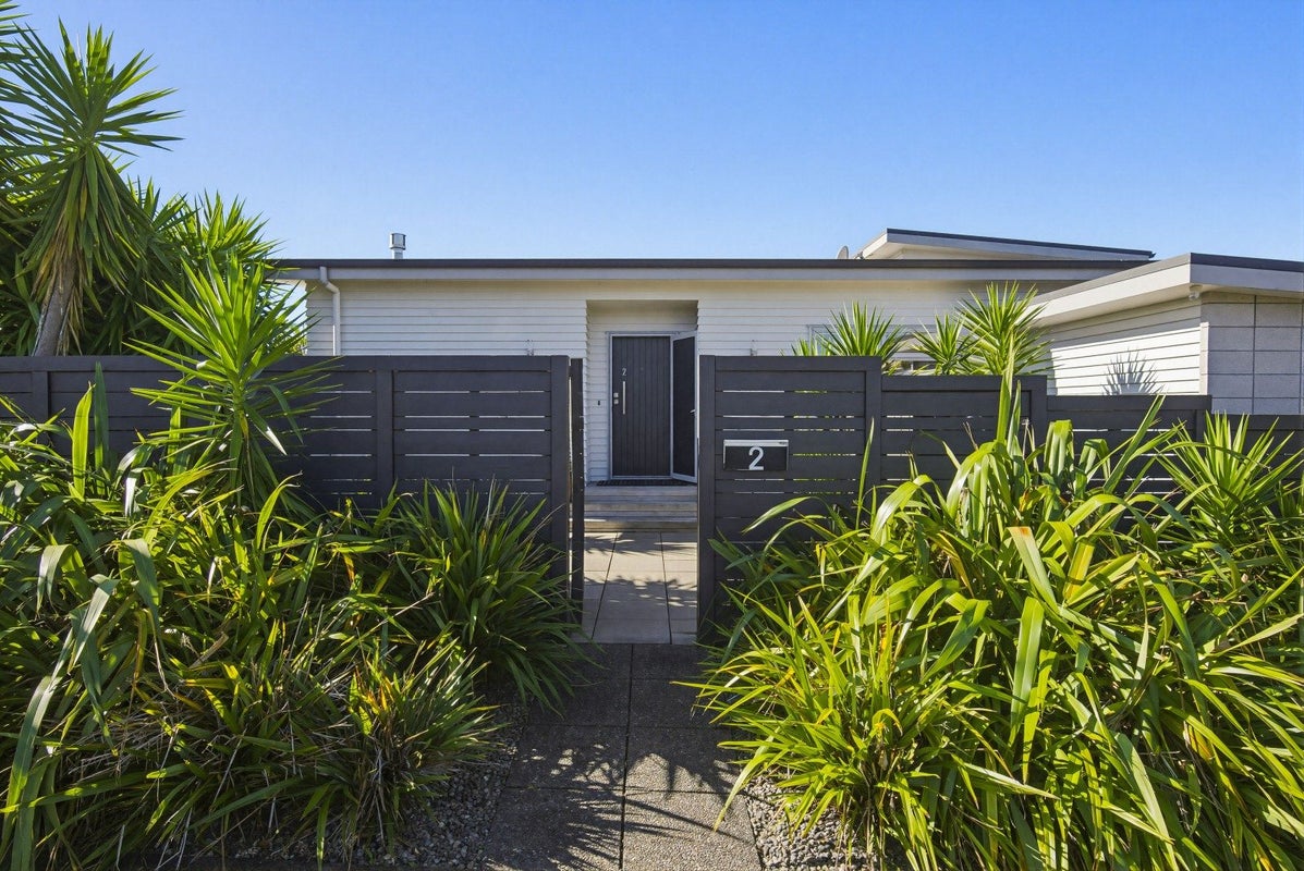 2 Tui Road, Raumati Beach, Paraparaumu - Carousel 1
